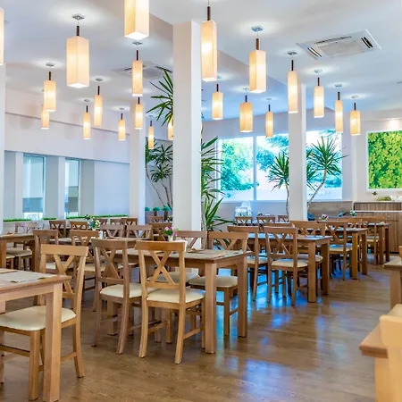 Asteria Family Sunny Hotel 4*