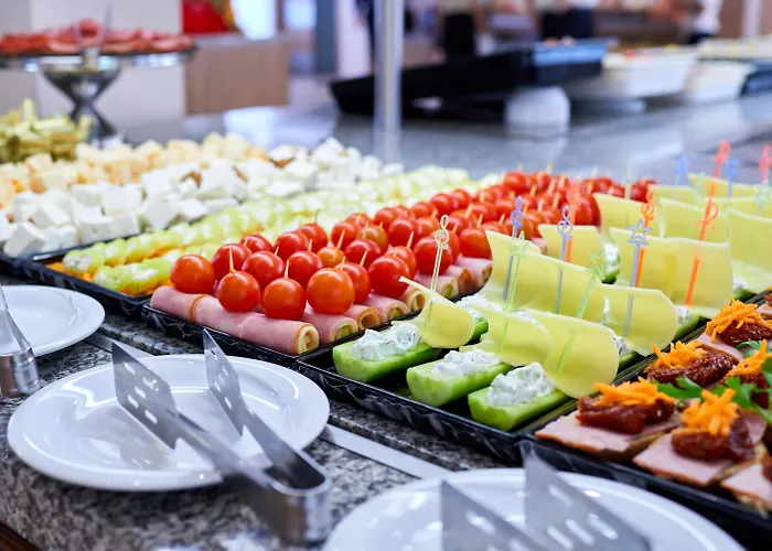 Asteria Family Sunny Hotel 4*